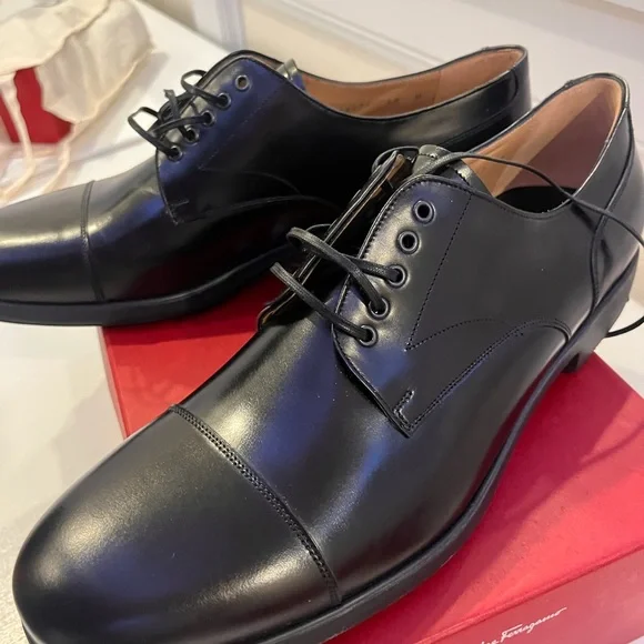 Ferragamo lace up derby size 12d new Oxfords & Derbys